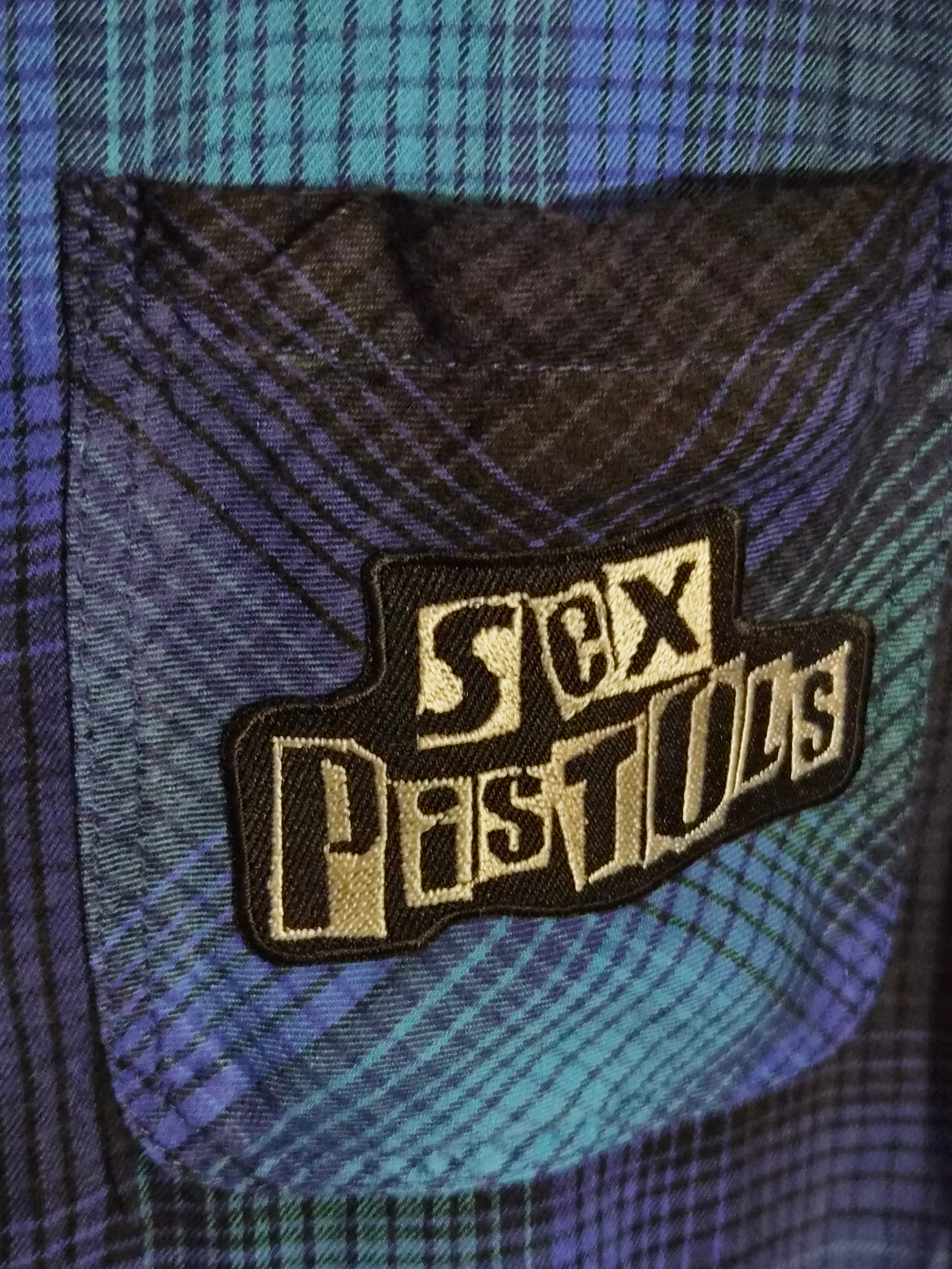 One-of-One Punk Flannel – Sex Pistols Patch – DIY Reworked Shirt XL Boyfriend Cut